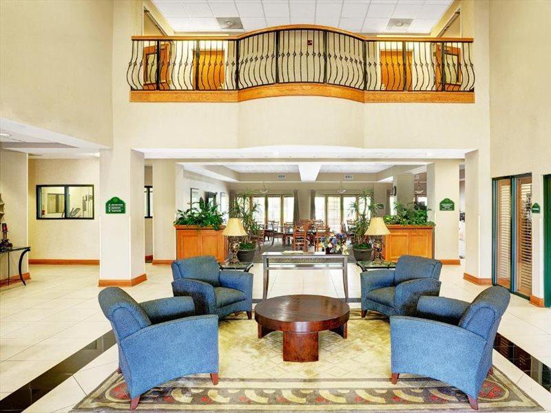 Wingate By Wyndham Atlanta Hotel