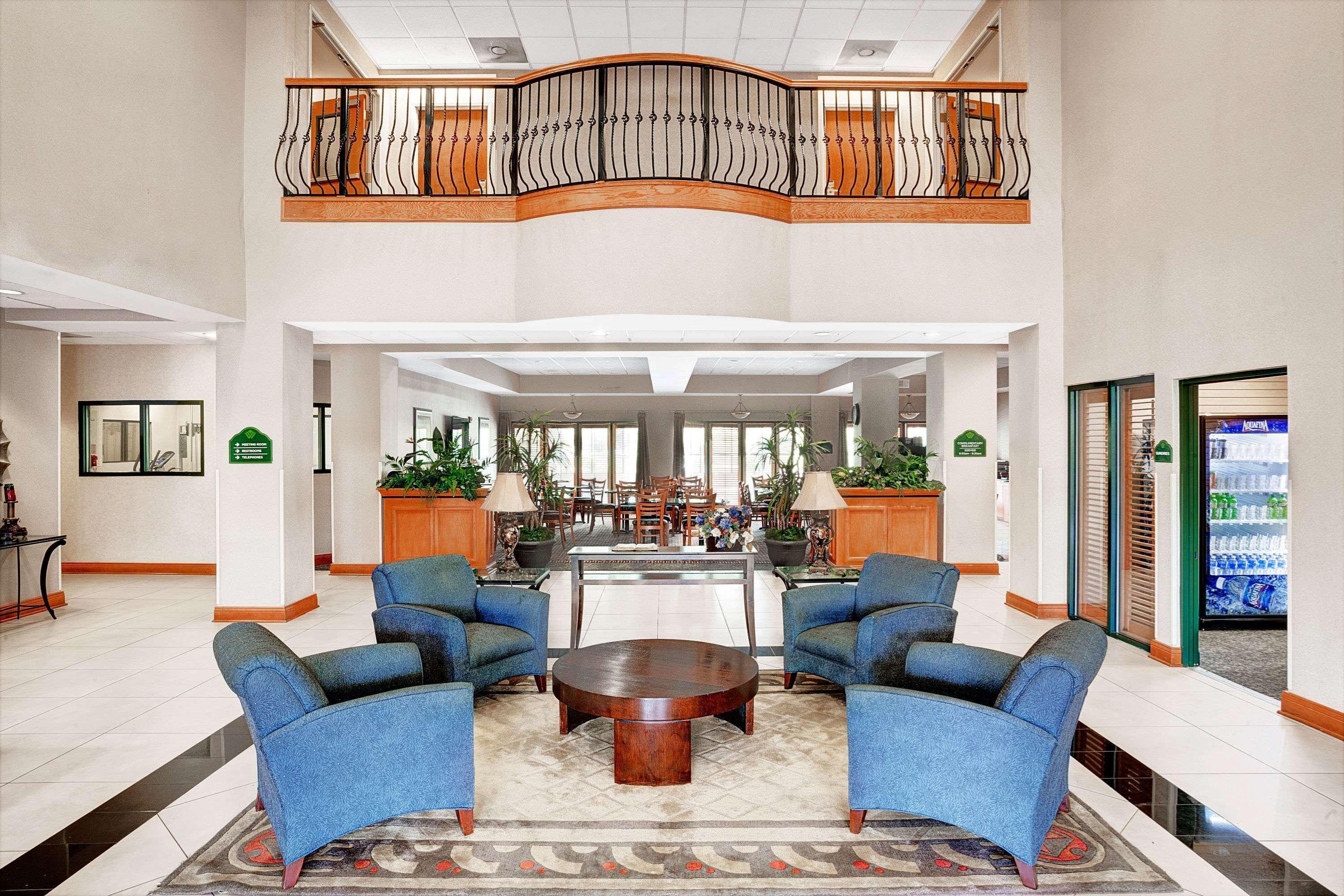 Wingate By Wyndham Atlanta 3*