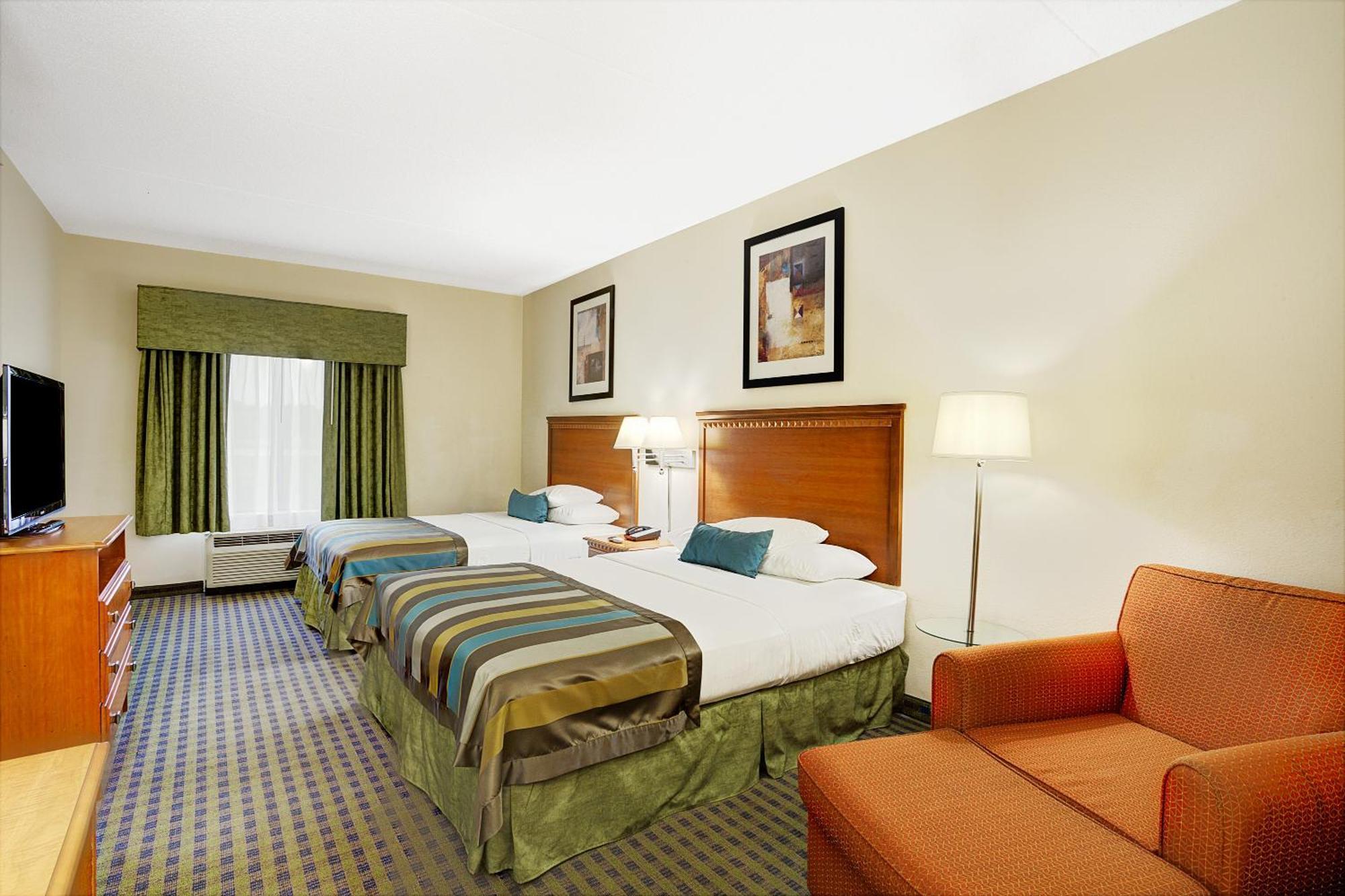 Hotel Wingate By Wyndham Atlanta 3*